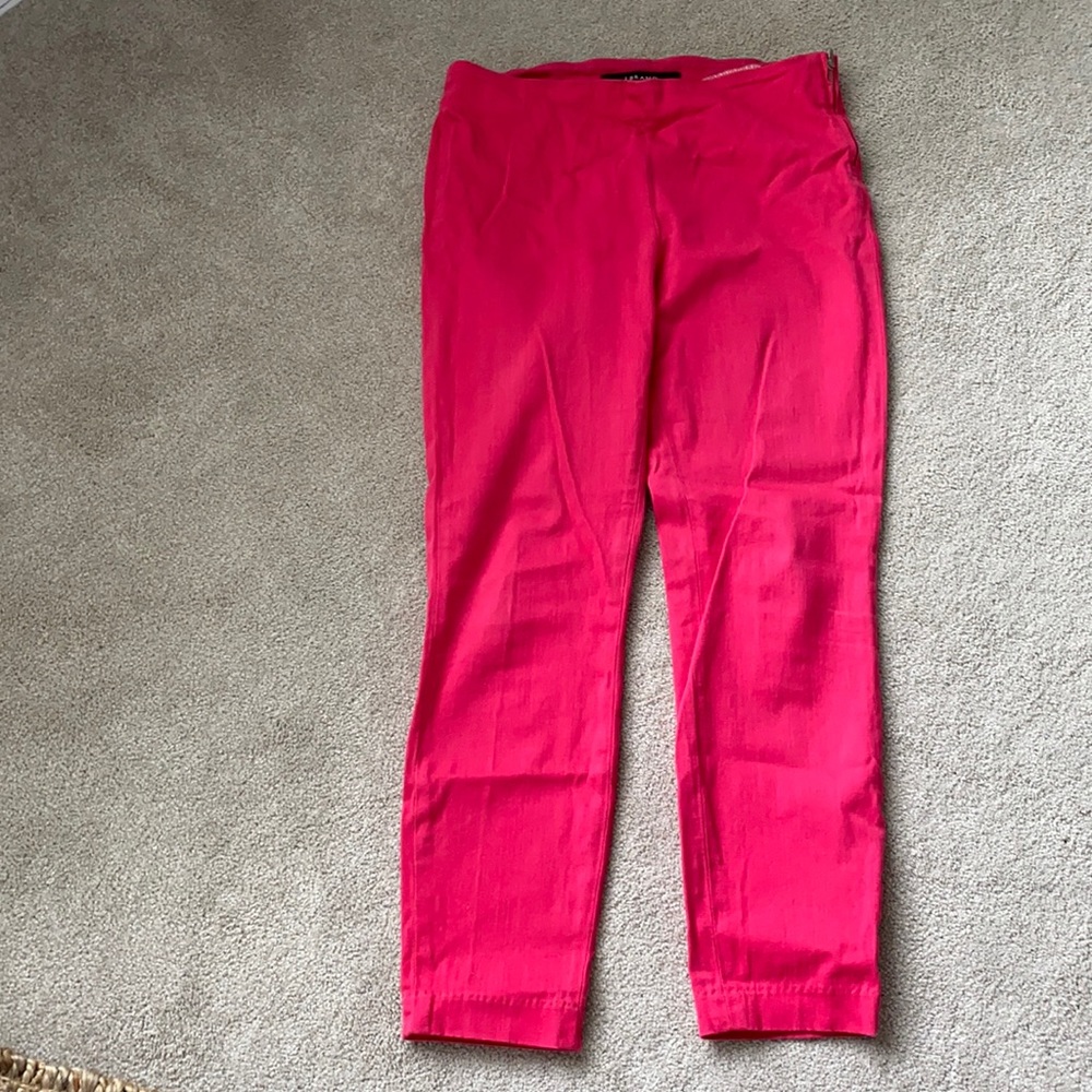 JBrand pink Capri with side zipper